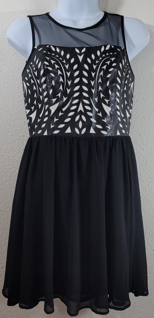Kiwi Tucker Black White Pleather Bodice A Line Mini Dress Small Lightweight Soft